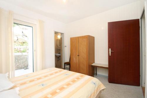 Apartments With A Parking Space Baska Voda (makarska) - 4759
