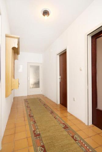 Apartments With A Parking Space Baska Voda (makarska) - 4759