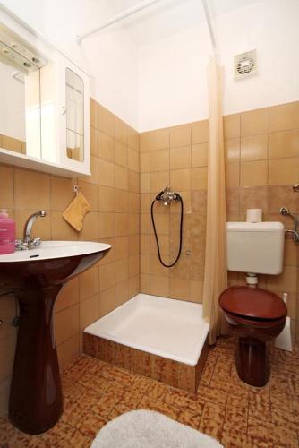 Apartments With A Parking Space Baska Voda (makarska) - 4759