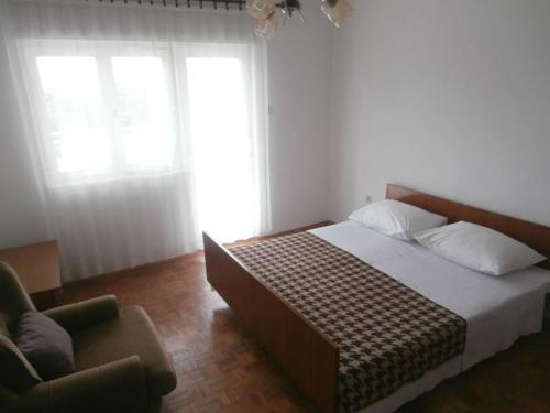 Apartment Leomir
