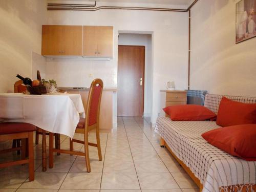 Apartment Orebic 10088c