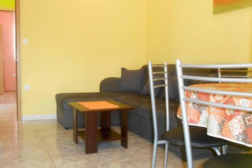 Apartments With A Parking Space Umag - 7109