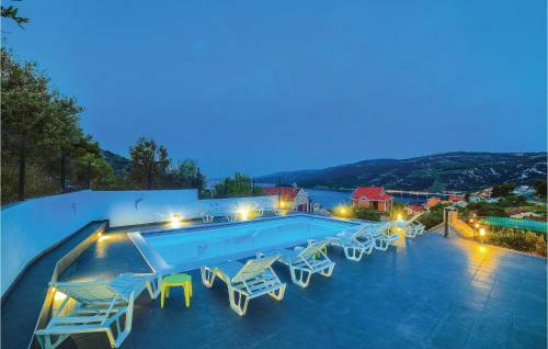 Apartment Marina With Sea View 10