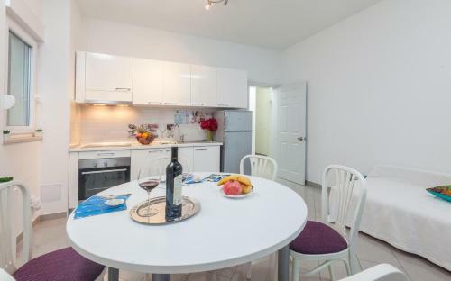 Apartment Tucepi 2677b