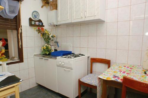 Apartments By The Sea Drasnice (makarska) - 2644