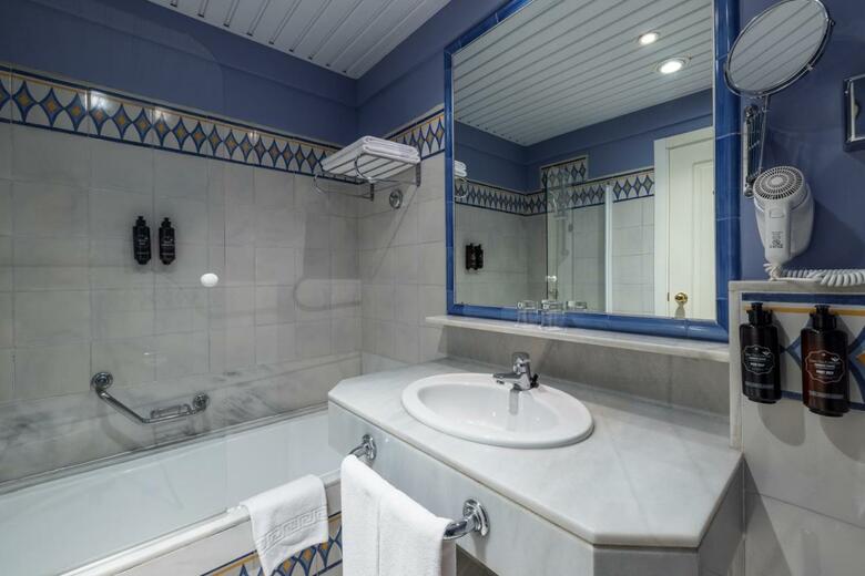 Hotel Azz Guardacorte Campo de Gibraltar