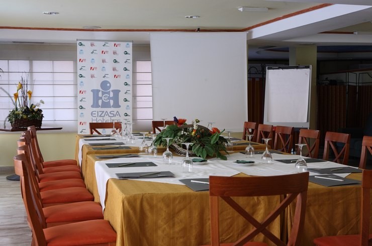 Aparthotel Los Girasoles