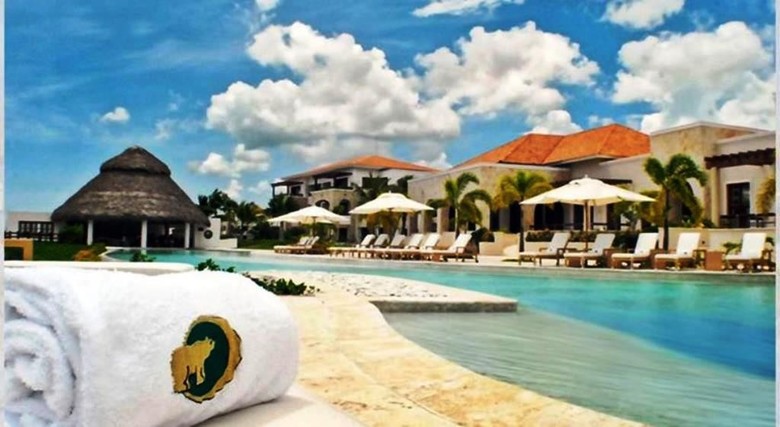 Hotel Xeliter Golden Bear Lodge