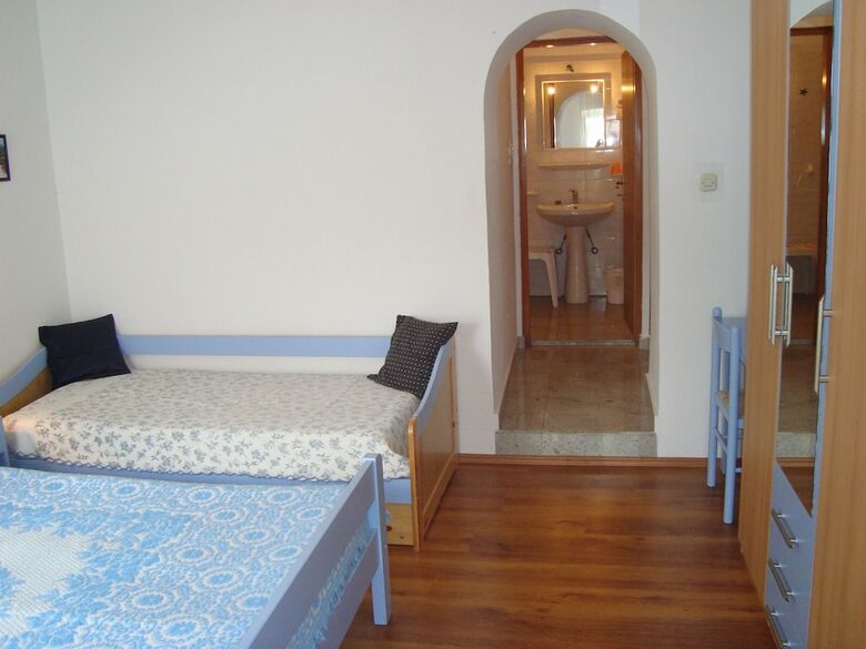 Apartments Zlatko