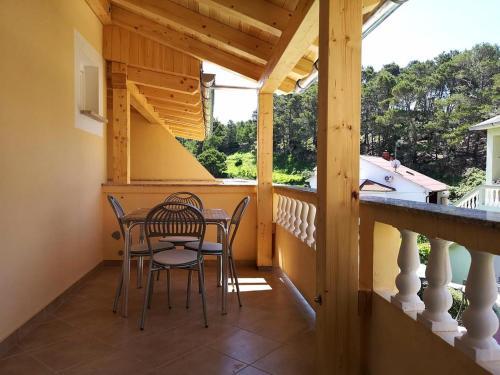 Apartments With A Swimming Pool Banjol (rab) - 11382