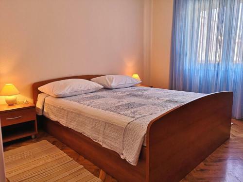Apartments With A Swimming Pool Banjol (rab) - 11382