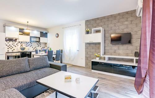 Apartamentos Holiday House Pudarica