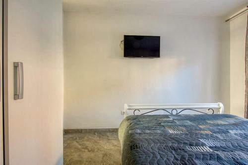 Hostal Apartments Ina & Ika