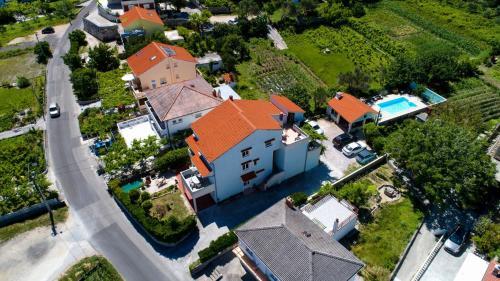 Apartment Supetarska Draga - Donja 2019b