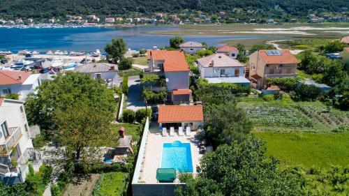 Apartment Supetarska Draga - Donja 2019b
