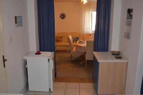 Apartment Supetar 11278b