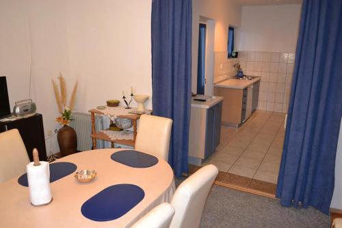 Apartment Supetar 11278b