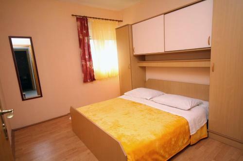 Apartment Mundanije 4953c