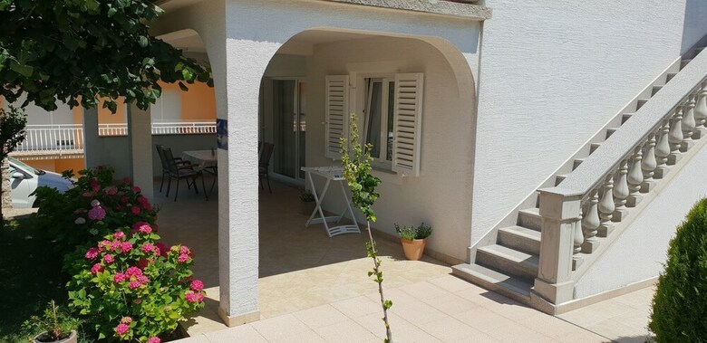 Apartment Ljiljana