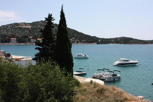 Apartment Tisno 5141b