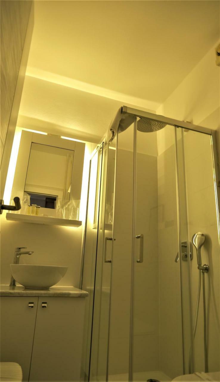 Hotel Consul