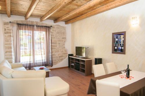 Apartment Borgo 8