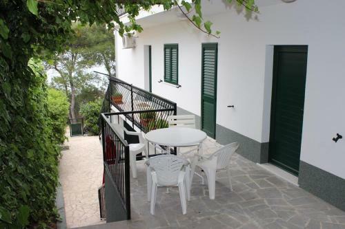 Hostal Apartment Arbanija 11041a