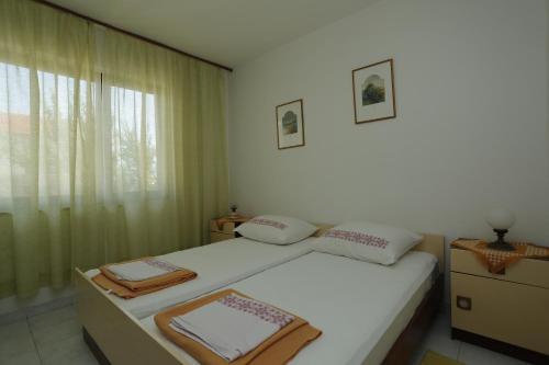 Apartment Mira A1