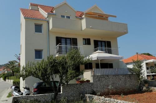 Apartment Mira A1