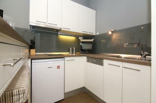Anna Apartments
