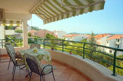Hostal Apartments Dani