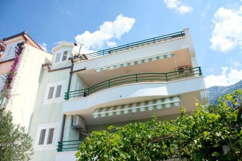 Hostal Apartments Dani