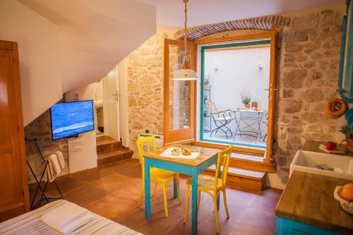 Castrum Design Apartments