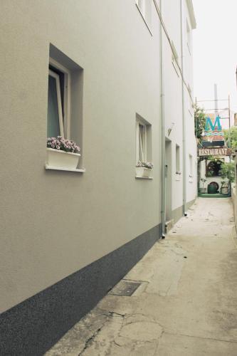 Apartments Tonka Centar