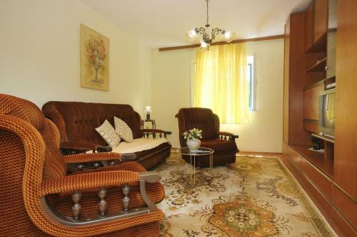 Apartment Orebic 10090a
