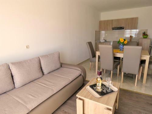 Apartments Zvone