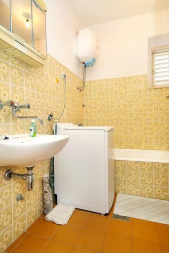 Hostal Double Room Lumbarda 9272a