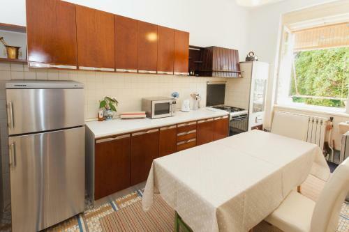 Apartment Ira