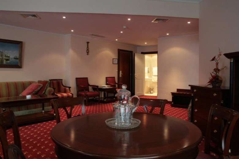 Hotel Proton