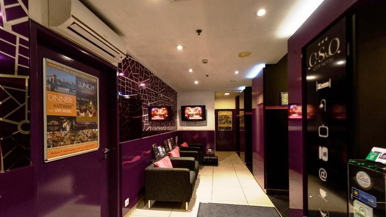 Cosmo City Hotel