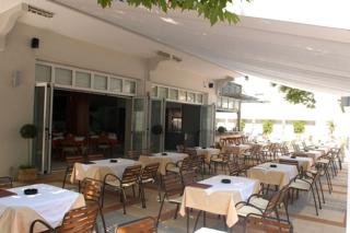 Kronos Hotel