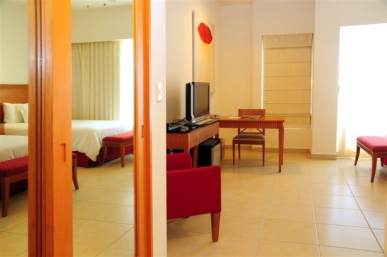Hotel Ambiance Suites Canc�n