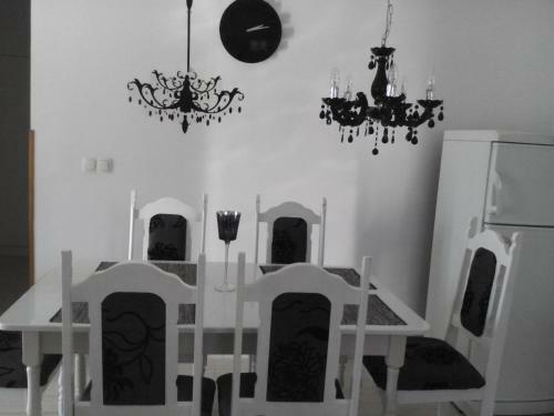 Hostal Apartments Perina