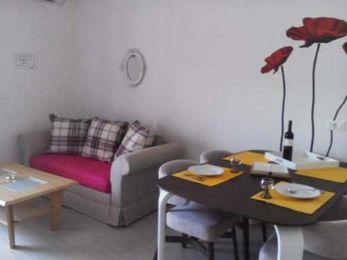 Hostal Apartments Perina