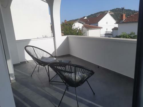 Hostal Apartments Perina