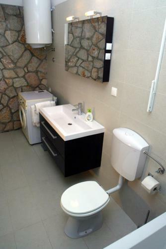 Hostal Apartments Perina