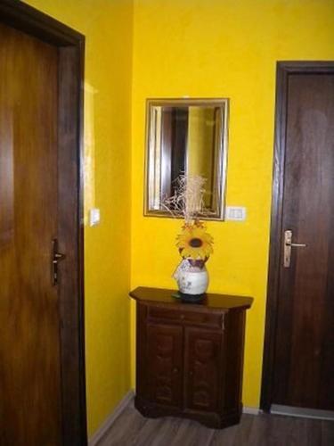 Two-bedroom Apartment In Novigrad Viii