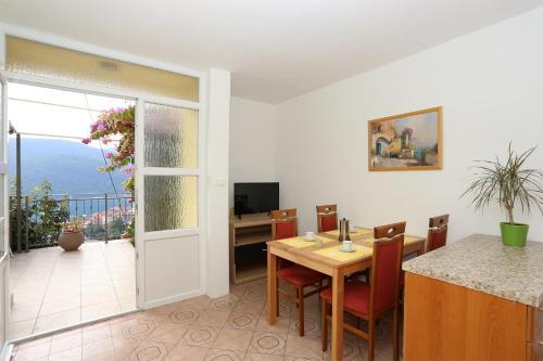 Apartment In Rabac 16939