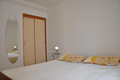 Apartment In Rabac 16939