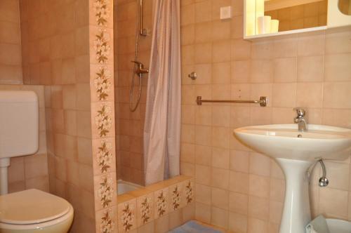 Apartment In Rabac 16939